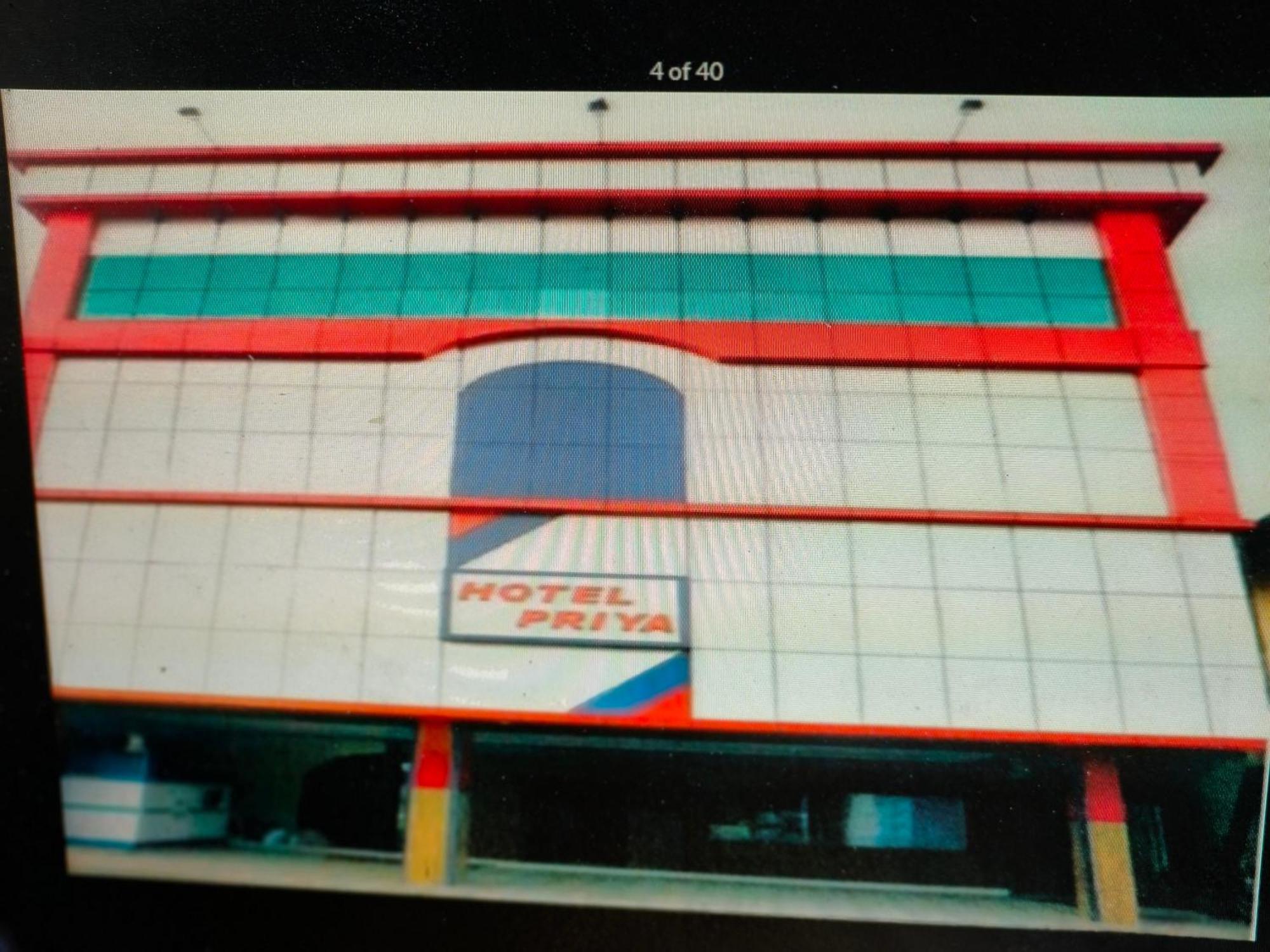 Hotel Priya Chengannur Exteriör bild